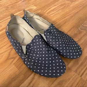 Sanuk size 9 denim polka dot ballet flats